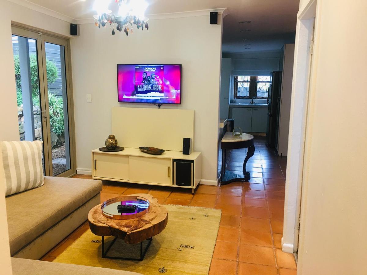 Lejlighed i Camps Bay på 270 m². Soveværelser: 2. Private badeværelser: 2. Kapstaden Eksteriør billede