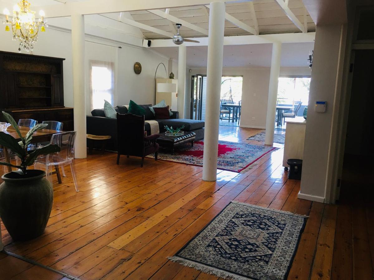 Lejlighed i Camps Bay på 270 m². Soveværelser: 2. Private badeværelser: 2. Kapstaden Eksteriør billede