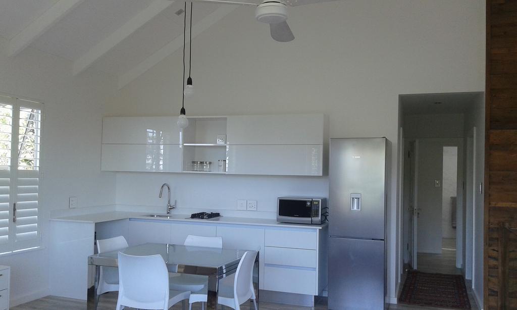 Lejlighed i Camps Bay på 270 m². Soveværelser: 2. Private badeværelser: 2. Kapstaden Værelse billede