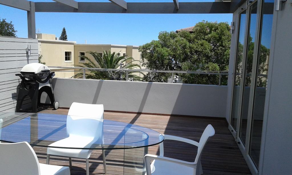 Lejlighed i Camps Bay på 270 m². Soveværelser: 2. Private badeværelser: 2. Kapstaden Eksteriør billede