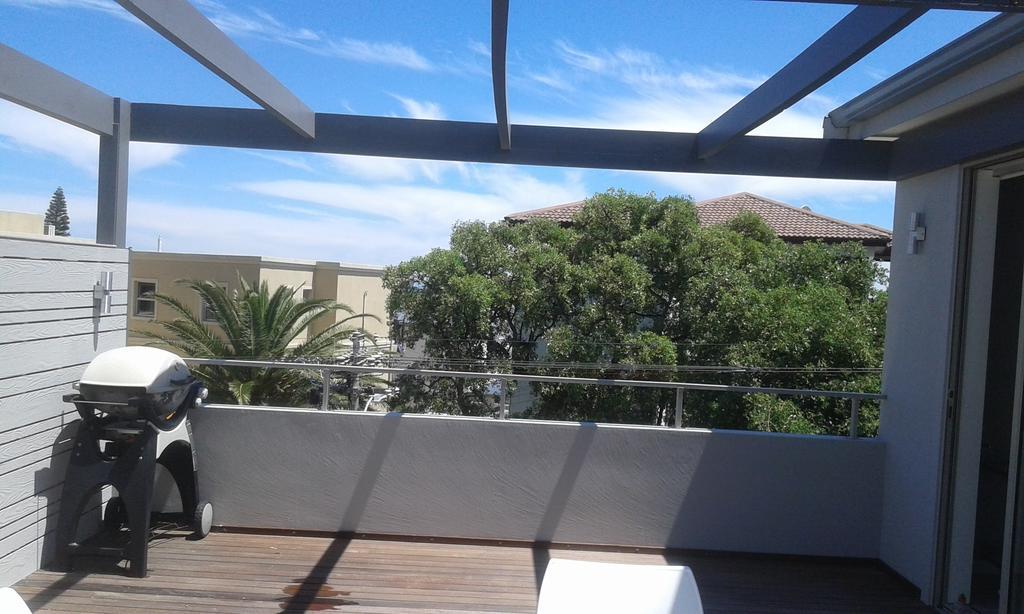 Lejlighed i Camps Bay på 270 m². Soveværelser: 2. Private badeværelser: 2. Kapstaden Værelse billede