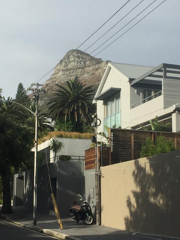 Lejlighed i Camps Bay på 270 m². Soveværelser: 2. Private badeværelser: 2. Kapstaden Eksteriør billede