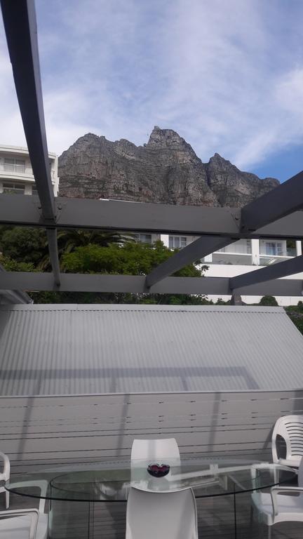 Lejlighed i Camps Bay på 270 m². Soveværelser: 2. Private badeværelser: 2. Kapstaden Eksteriør billede