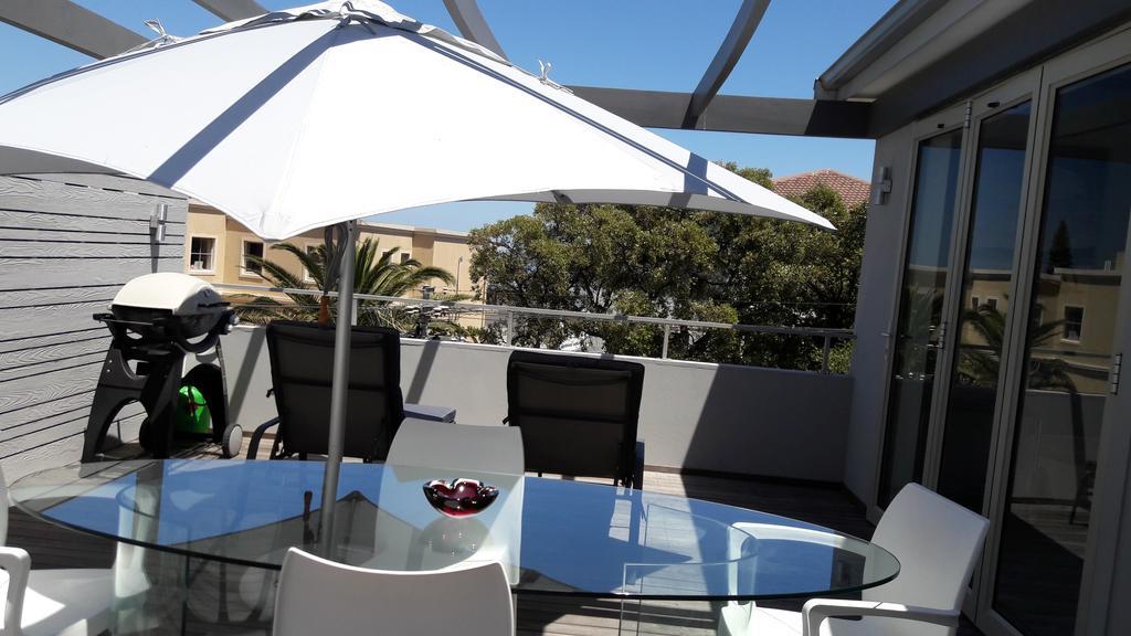 Lejlighed i Camps Bay på 270 m². Soveværelser: 2. Private badeværelser: 2. Kapstaden Eksteriør billede