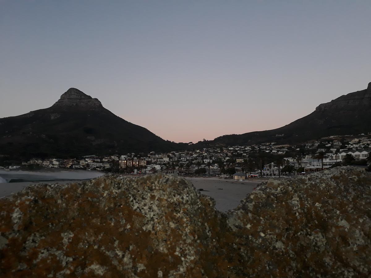 Lejlighed i Camps Bay på 270 m². Soveværelser: 2. Private badeværelser: 2. Kapstaden Eksteriør billede