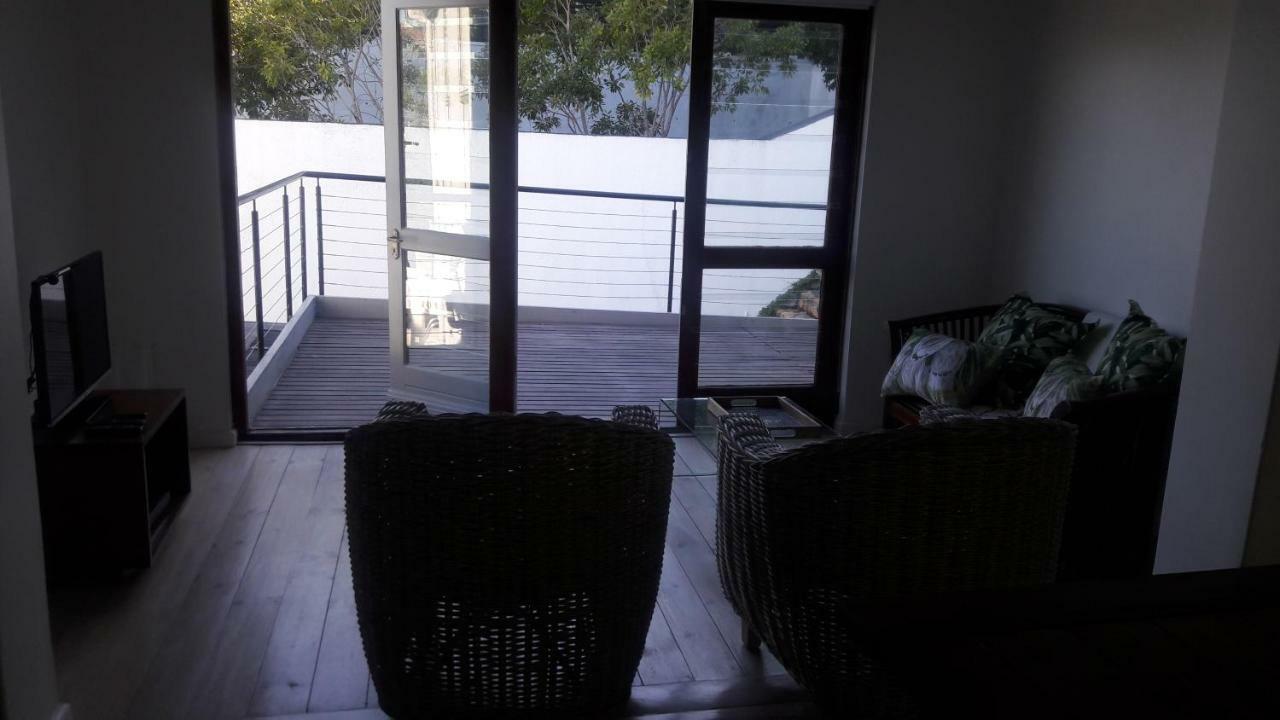 Lejlighed i Camps Bay på 270 m². Soveværelser: 2. Private badeværelser: 2. Kapstaden Eksteriør billede