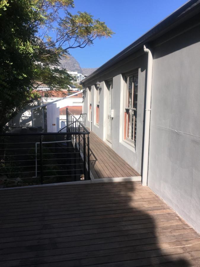 Lejlighed i Camps Bay på 270 m². Soveværelser: 2. Private badeværelser: 2. Kapstaden Eksteriør billede